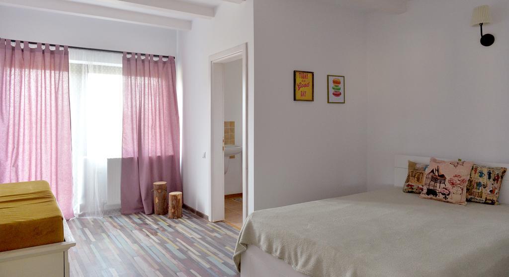 Pensiunea Gradina Ascunsa Bughea de Jos Ngoại thất bức ảnh