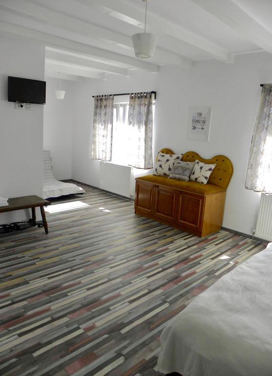 Pensiunea Gradina Ascunsa Bughea de Jos Ngoại thất bức ảnh